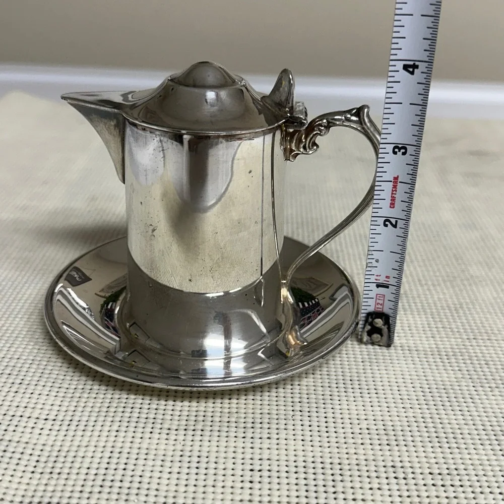 Wallace Silverplated Syrup Pitcher Small With Underplate Vintage